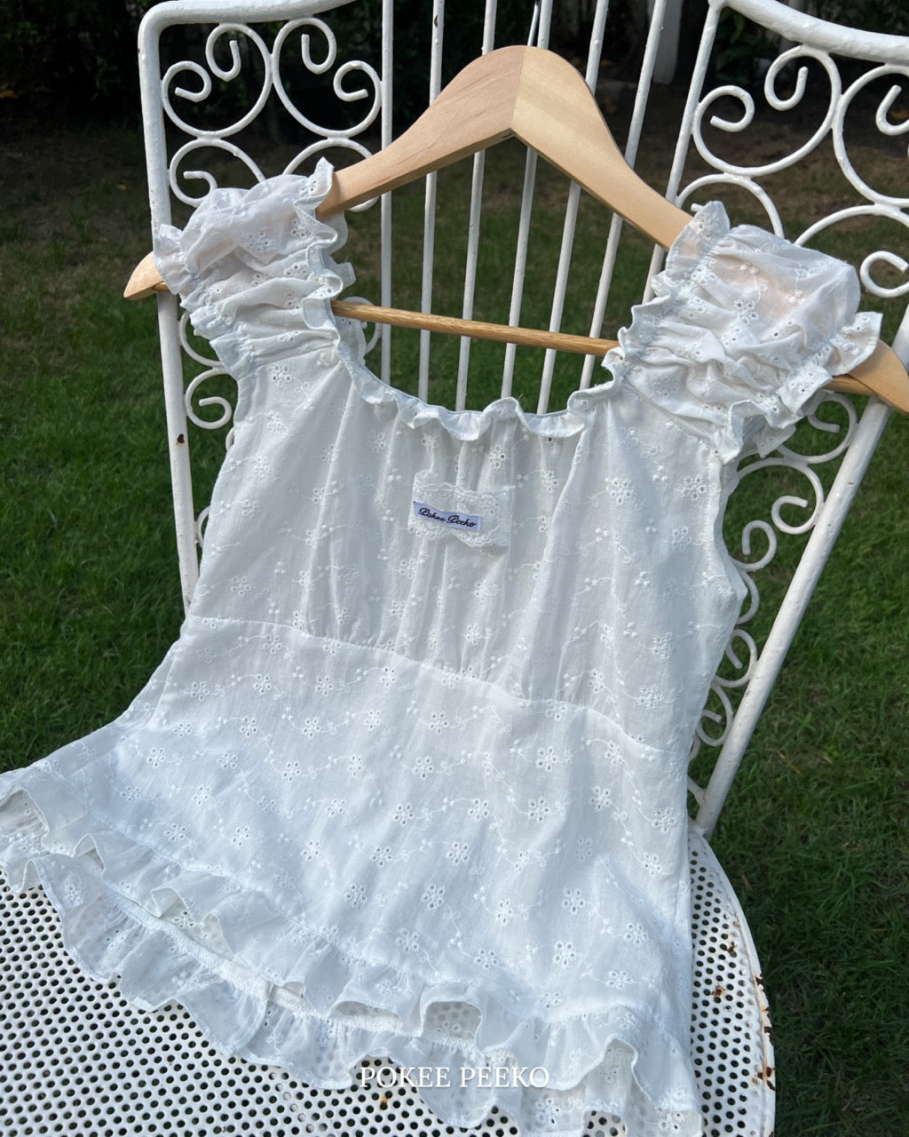 CHO TOP (WHITE EYELET)