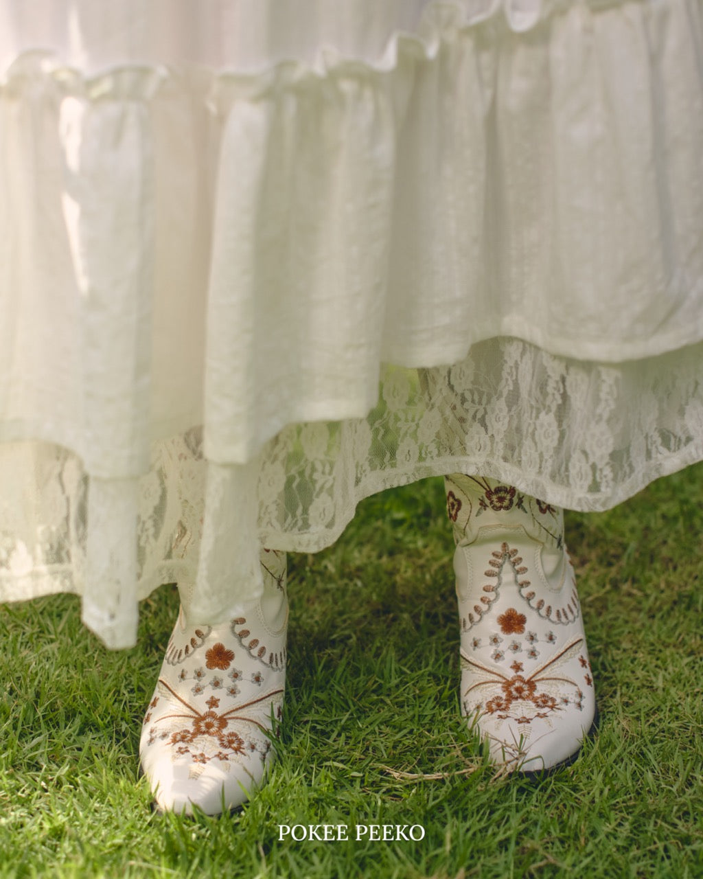 HARU SKIRT (WHITE)